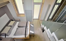 Small Home Budapest Szív 3